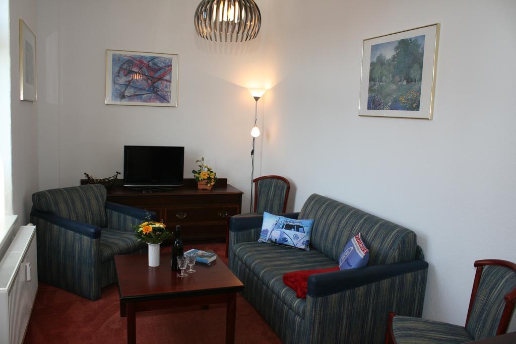 Garni Eden Hotels Villa Dora Heringsdorf  Buitenkant foto